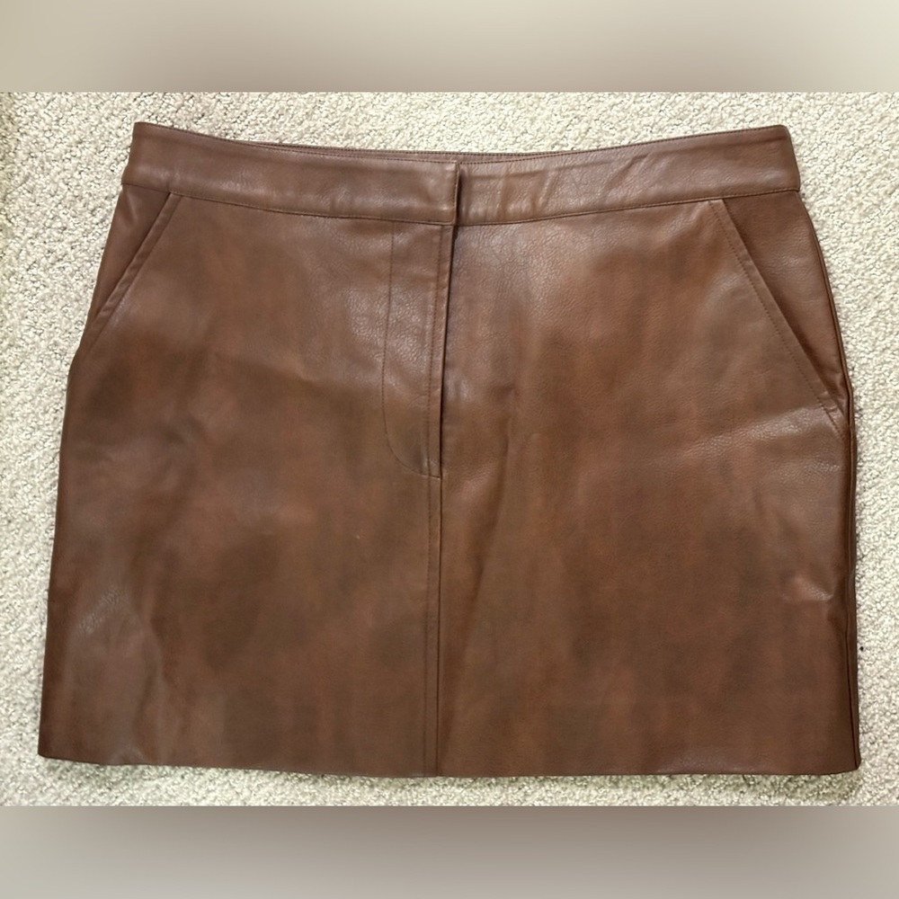 ASTR The Label Brown Leather Mini Skirt 🤎